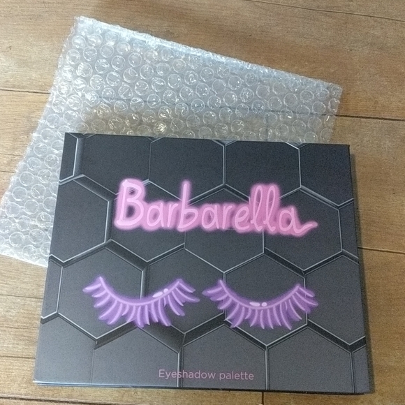 Barbarella palette -BRAND NEW SEALED - Picture 4 of 4